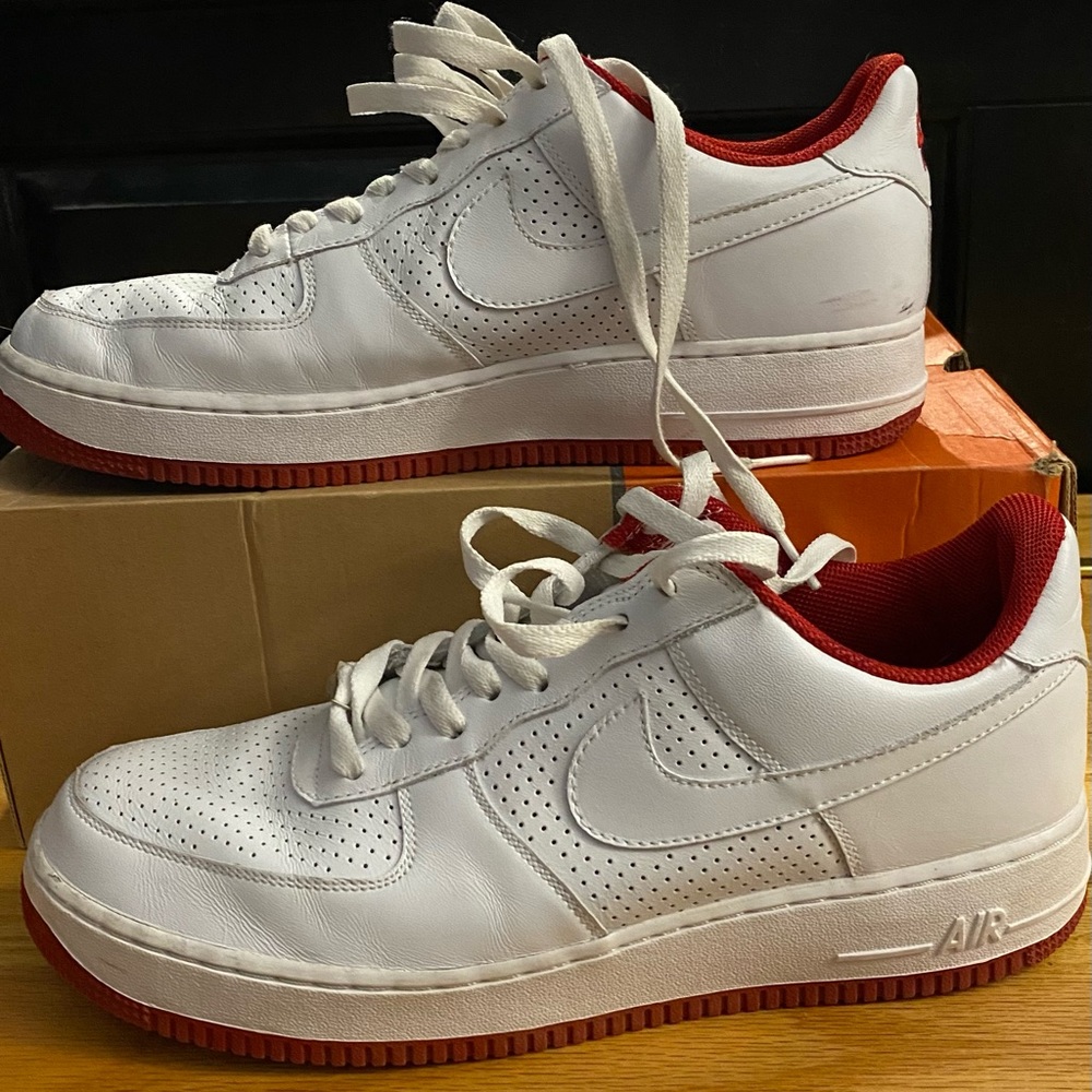 Air Force 1s - Picture 3 of 5